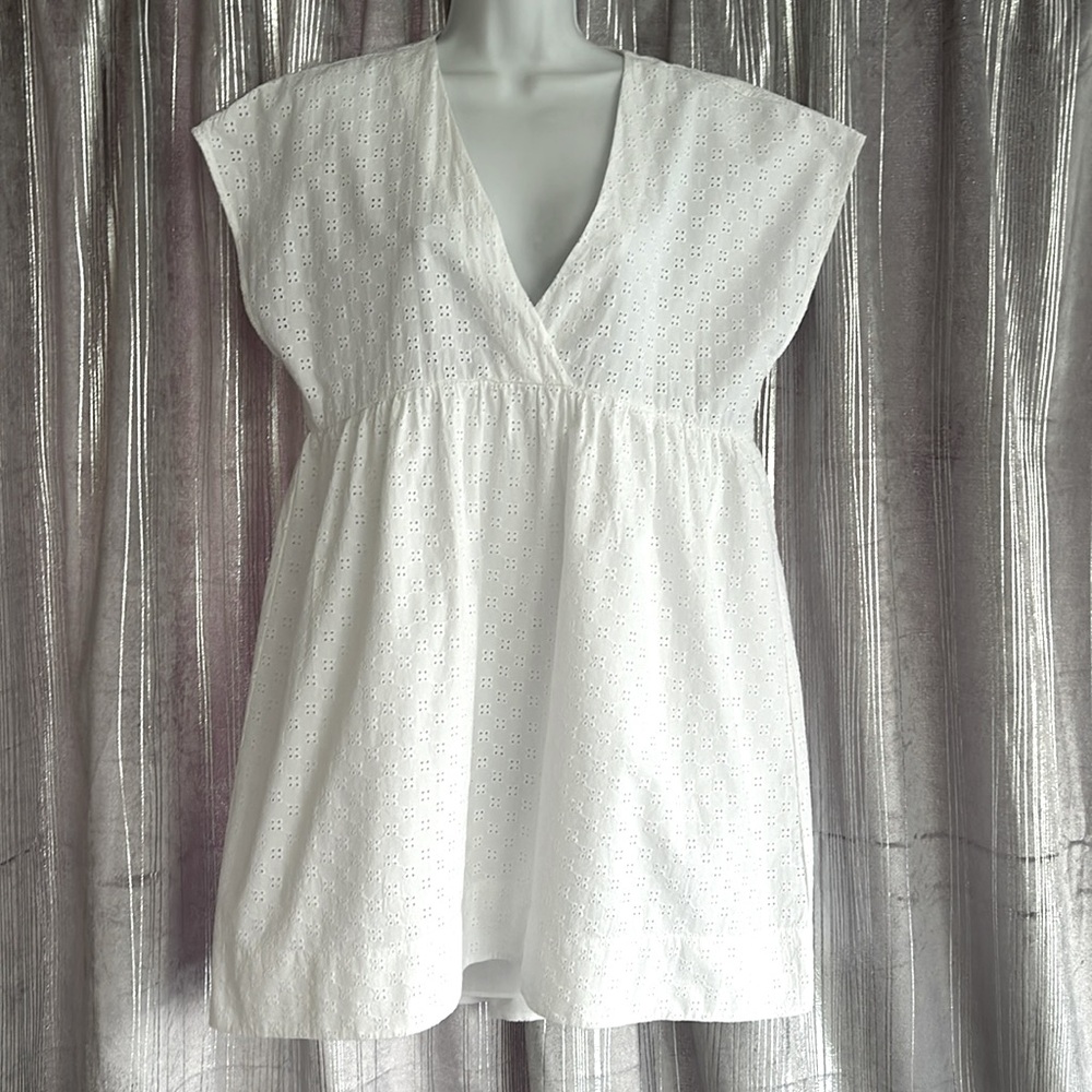 ARITZIA Wilfred Misha White Eyelet Summer Beach Vacation Dress. SIZE. Medium